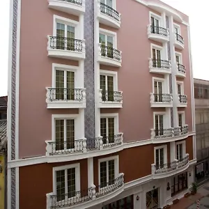 Hotel Maywood, Istanbulská provincie