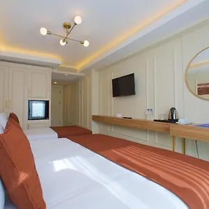Hotel New Florenta, Istanbulská provincie